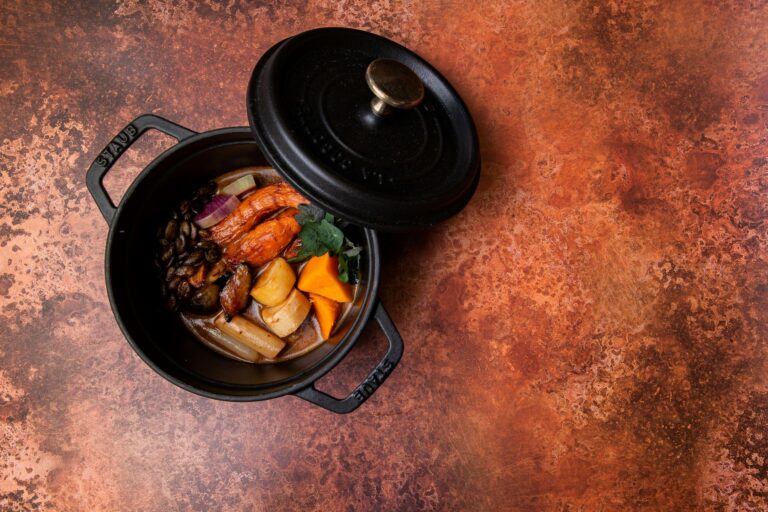 Cocotte mijotée maison servie au bistrot théâtre Just B à Renens